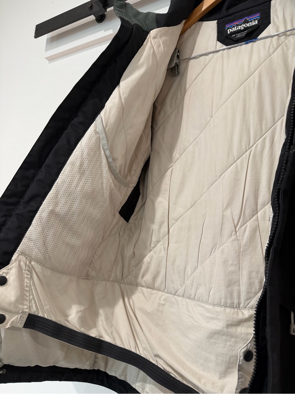 Patagonia Women’s Insulates Snowbelle Jacket Black H2no XS - Picture 5 of 10